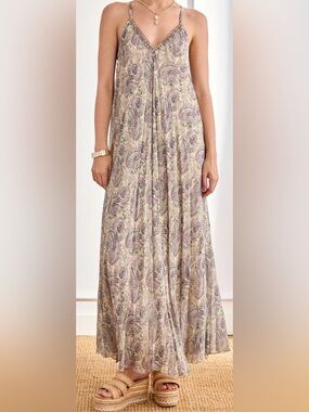 Nekane Violet Paisley Flowing Maxi Dress in Lavender and Cream - NWT - Size M